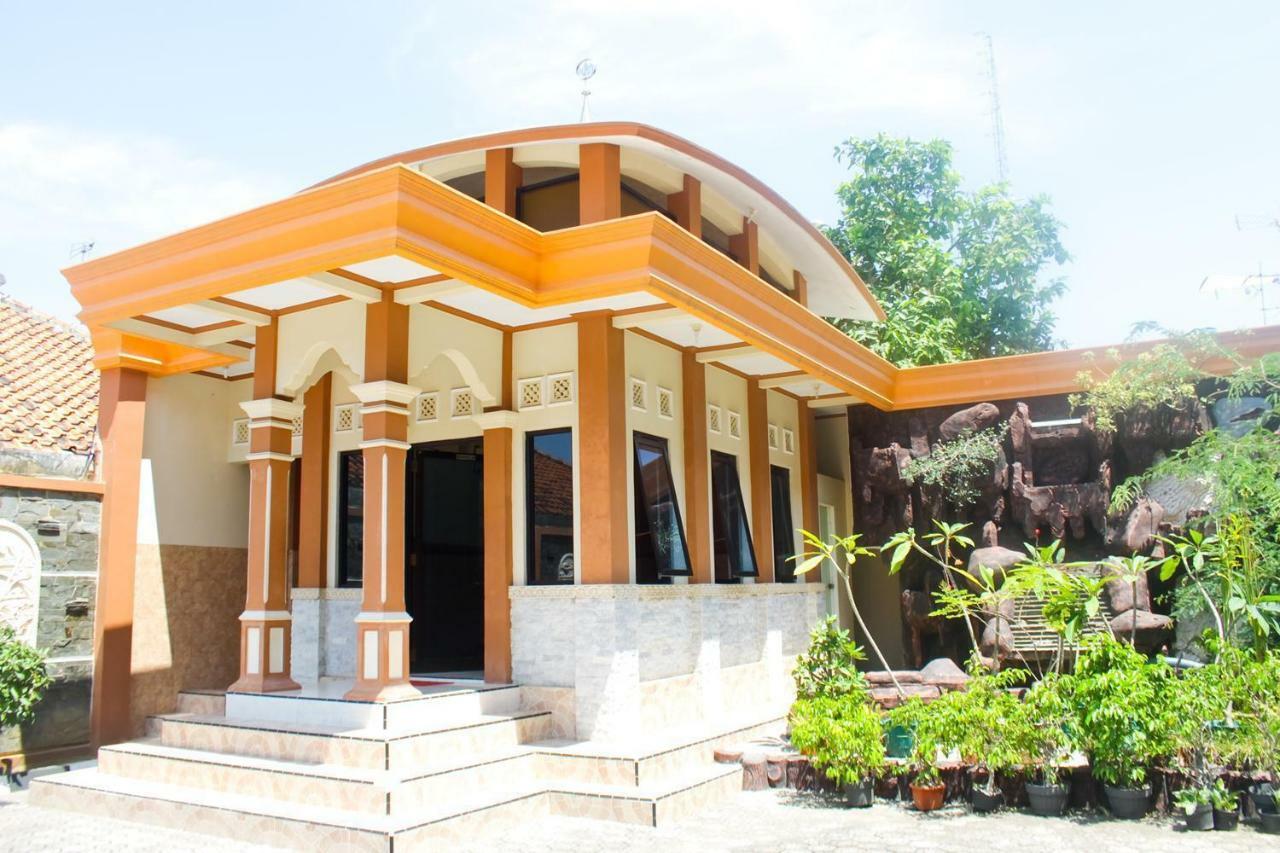 Hotel Wiwi Perkasa 2 Indramayu Exterior foto